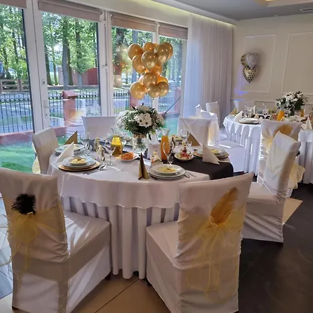 Nad Jeziorem Bed & Breakfast *